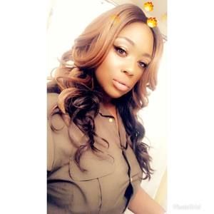 Meet your Posher, Kendra